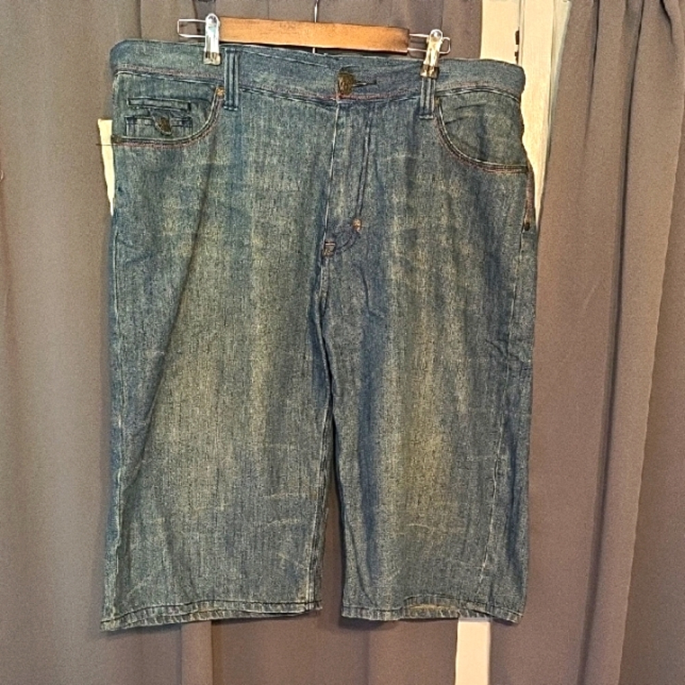 NWT Blac Label Classic Blue Jean Shorts Denim Red Embroidery Buttons Snaps Sz 40